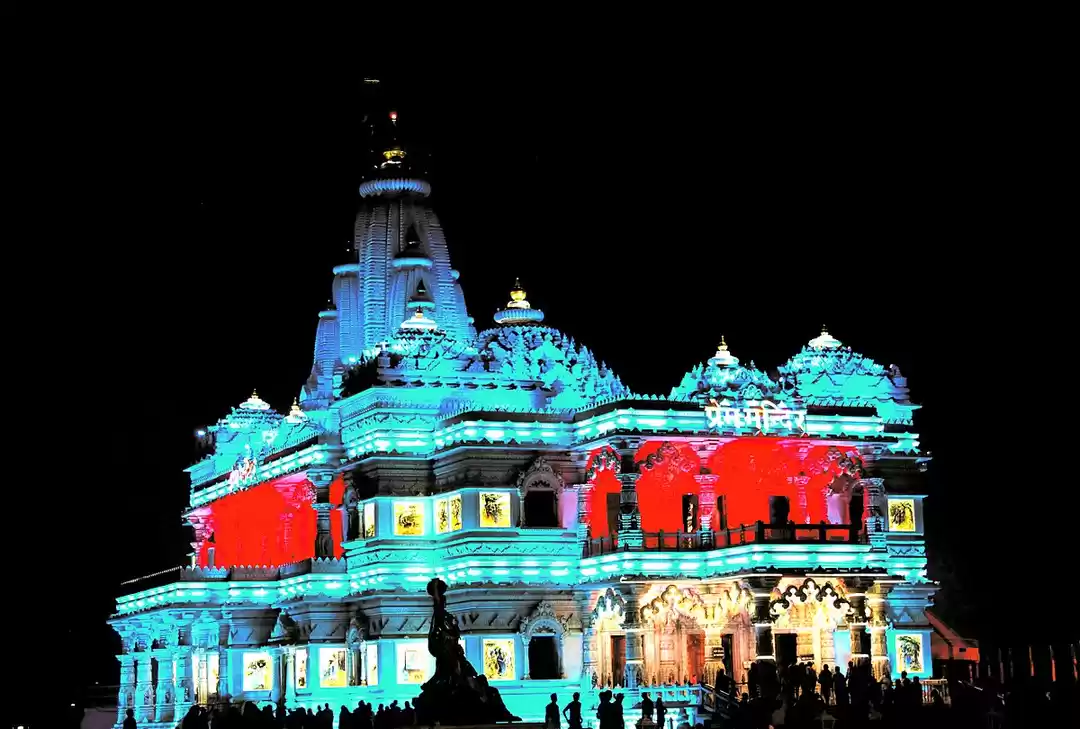 Photo of वृंदावन में छुपे हैं