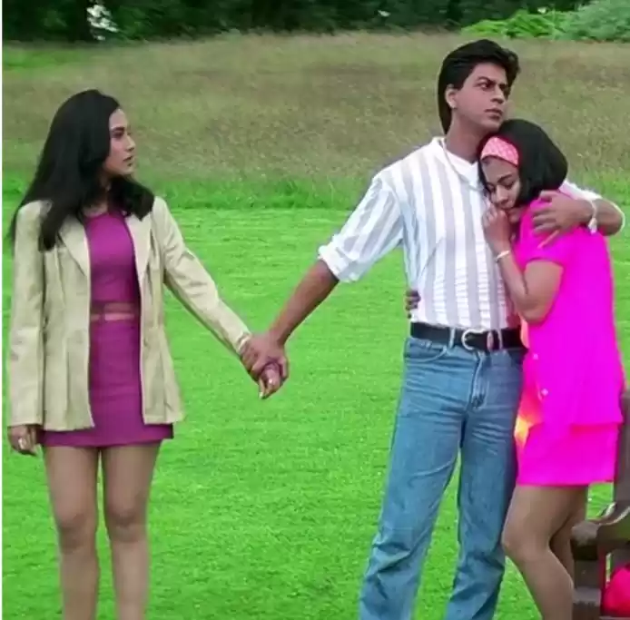 Photo of अपनी दोस्त और उसके ब