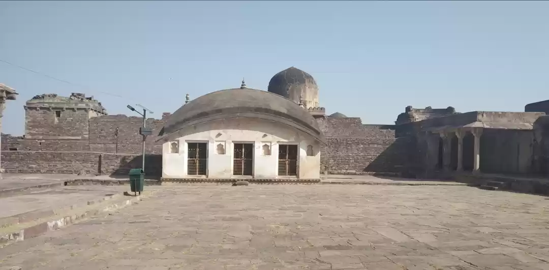 Photo of Raisen Fort