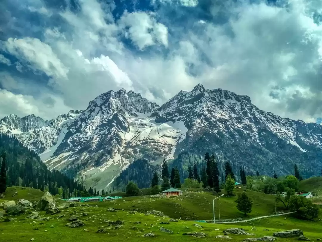 Photo of Thajiwas Glacier, So