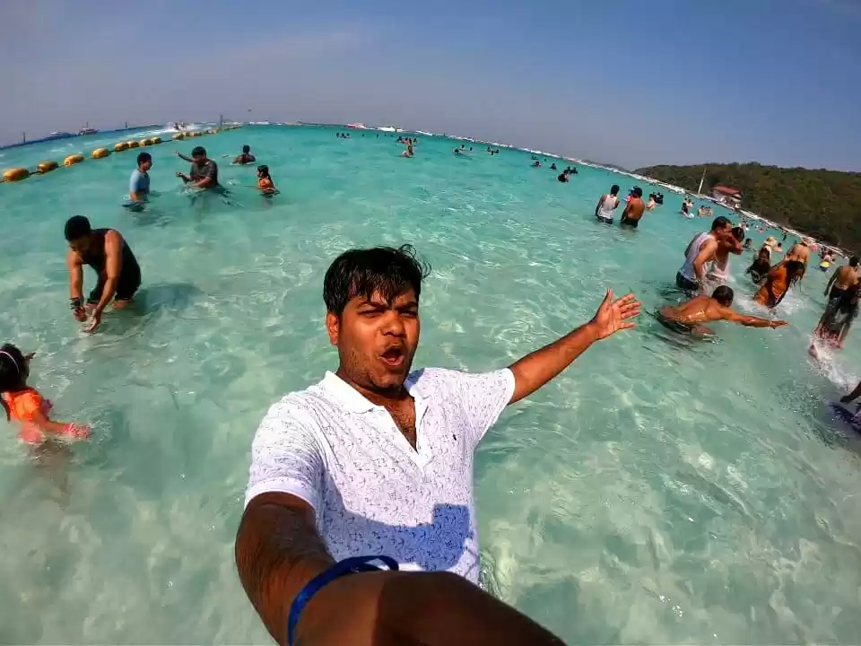 Photo of Dr Rahul Bharatia