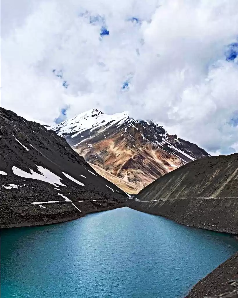 Photo of A Gap Between world 