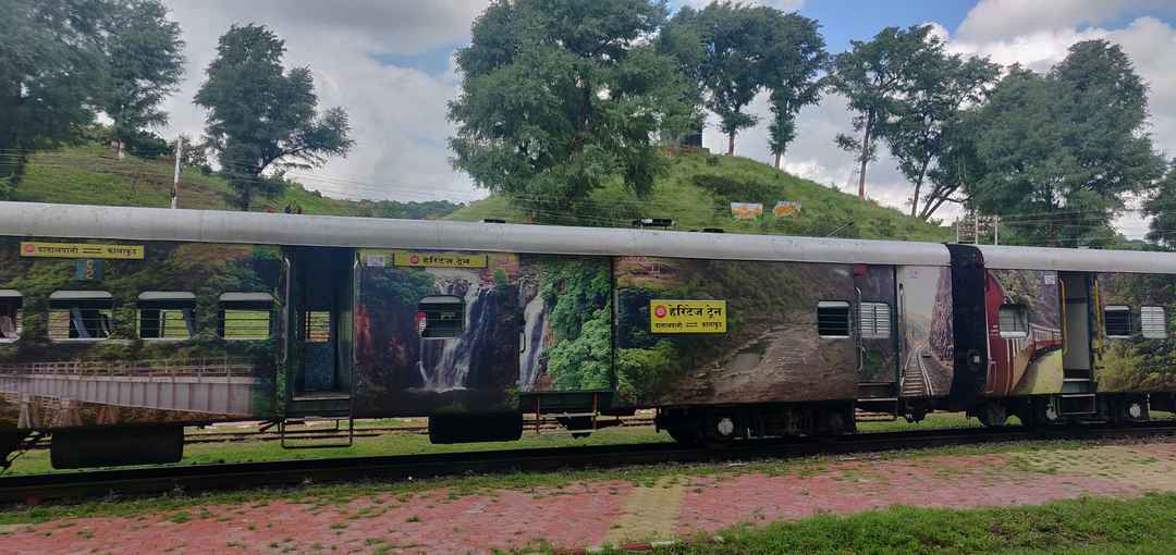A Train Journey That Fills Not Just Your Heart But Soul Too 1daytrip Mp Part 1 Lifeonatrain Tripoto The mhow sanawad mg route is given the heritage status by the indian railways and may hopefully stay active for the years to come. a train journey that fills not just