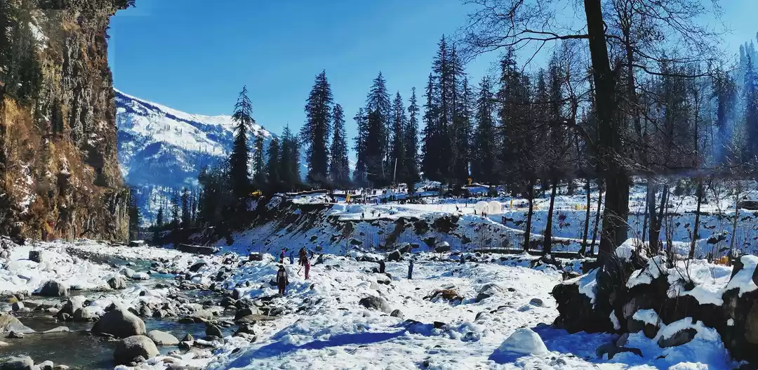 Photo of Manali Snow Capped M