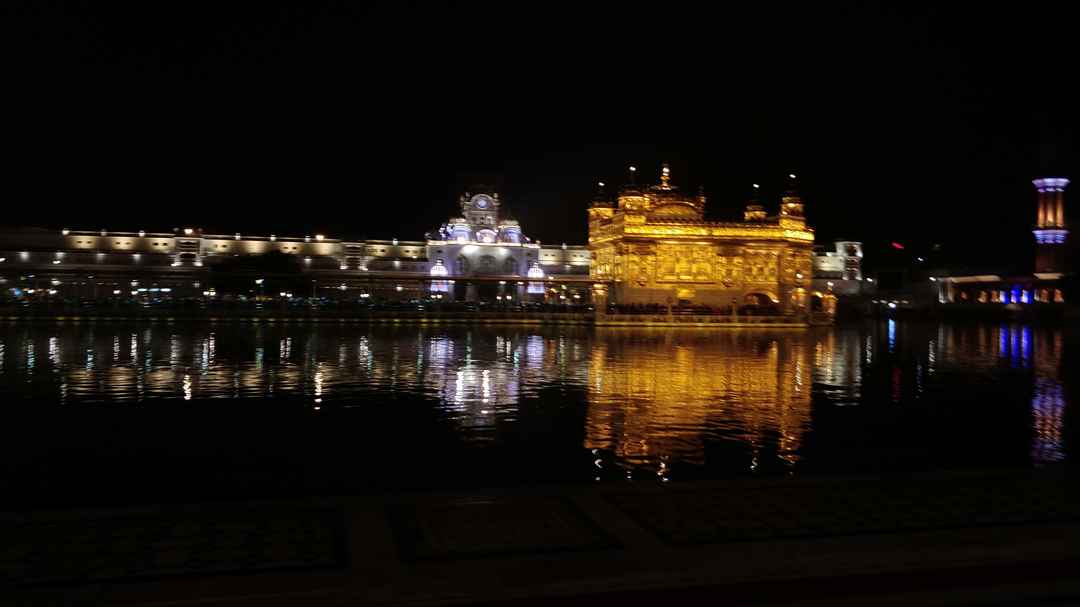 Hows The Josh With Vicky Kaushal Amritsar Diaries Tripoto See more ideas about amritsar, golden temple, golden temple amritsar.