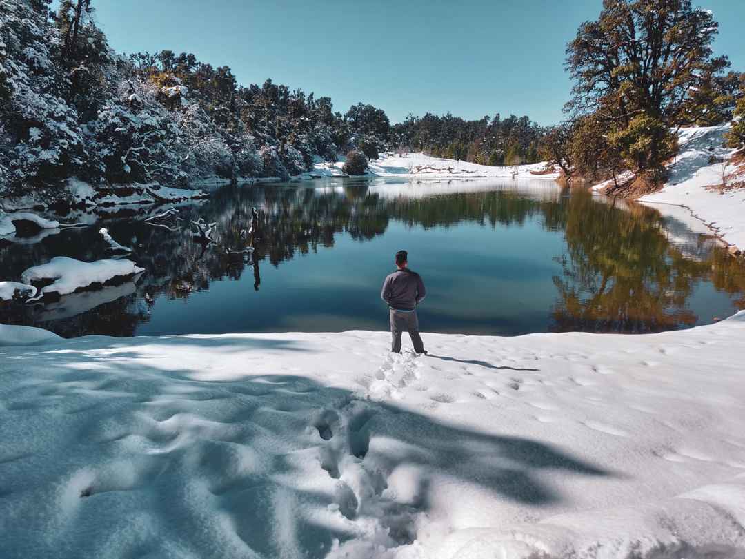 Trekk To The Frozen Lake Of Deoriatal Uttarakhand Tripoto