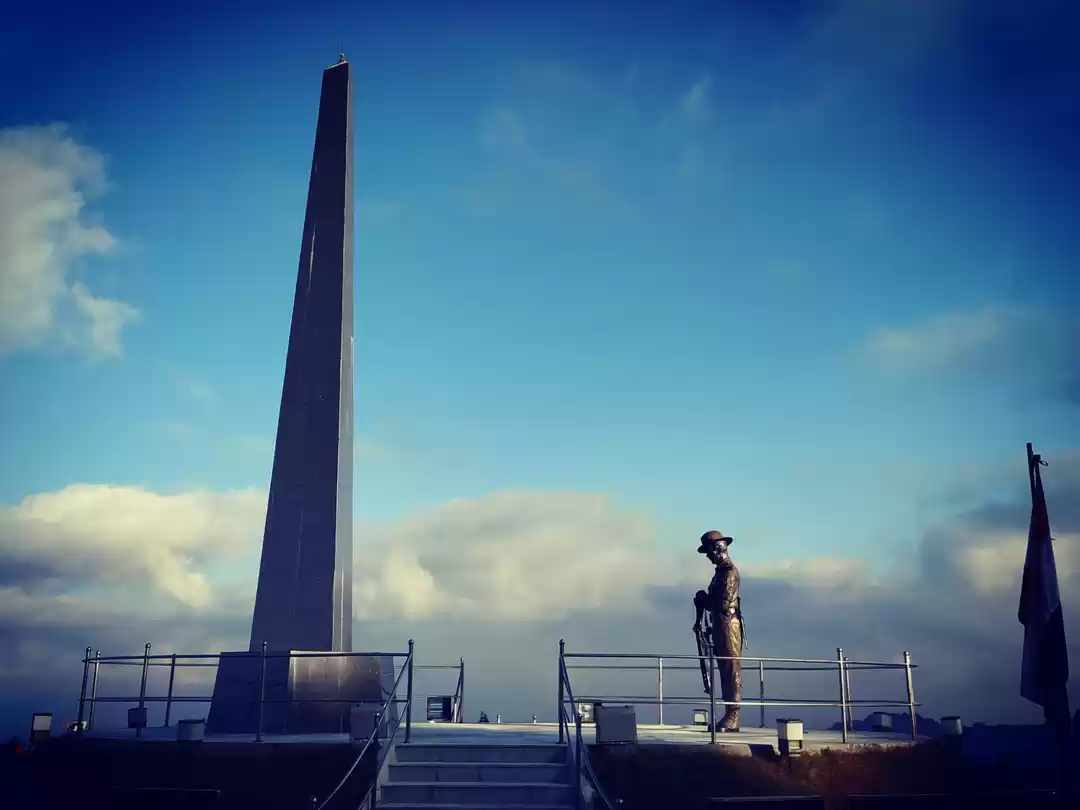 Photo of War memorial, Batasi