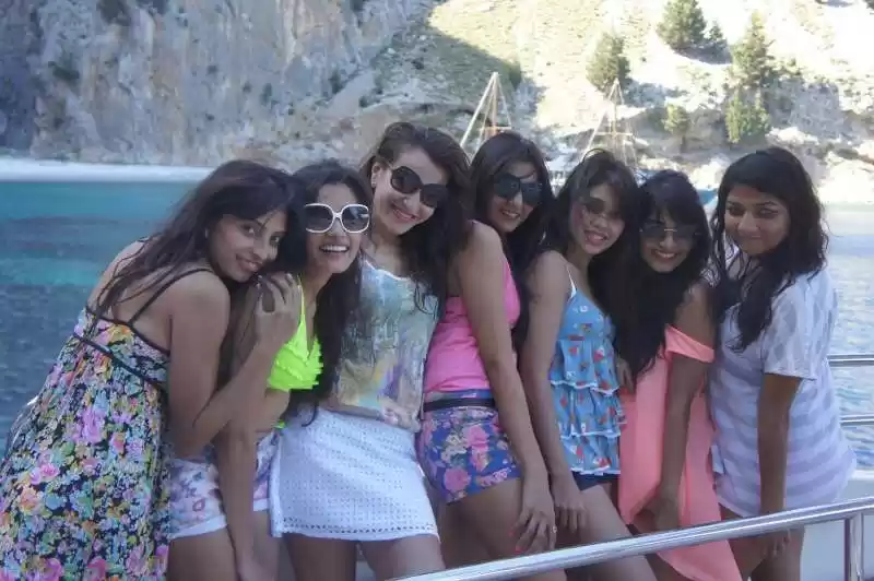 Photo of 8 sisters in Greece 