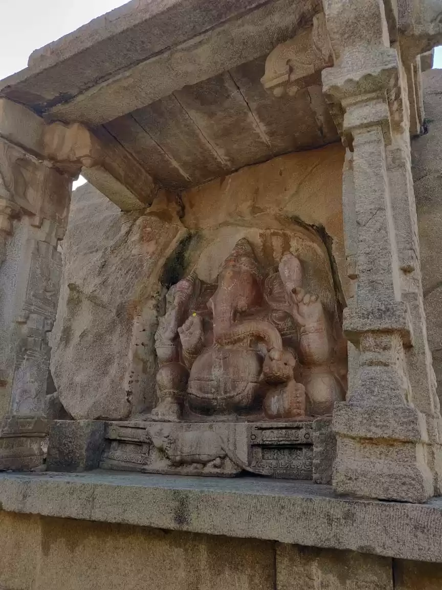 Photo of Lepakshi: A small ar