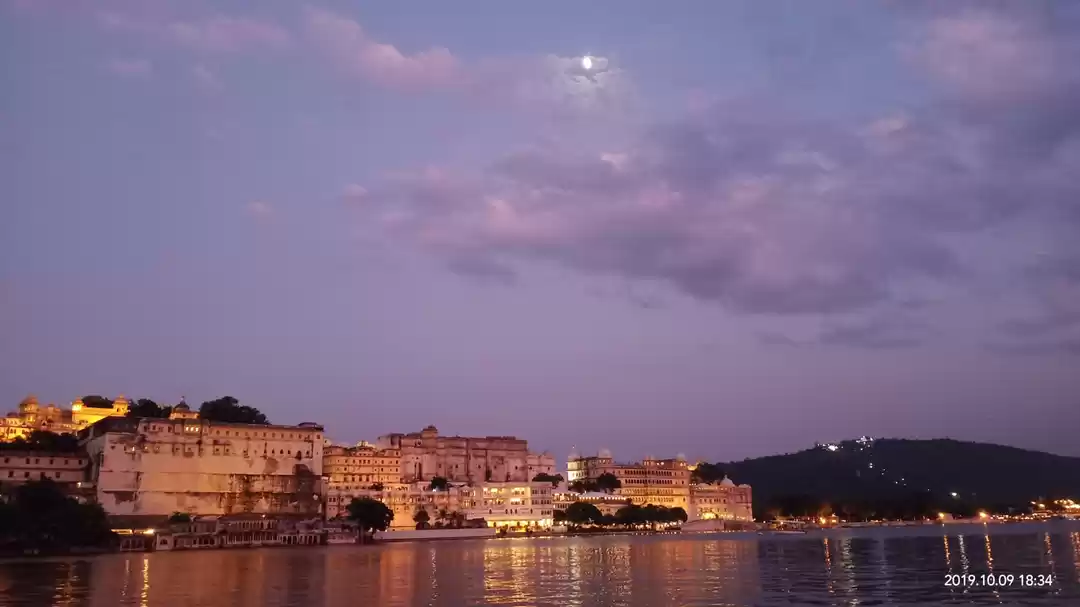 Photo of Udaipur - A Lake Par