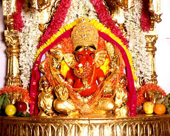 Siddhivinayak Temple Mumbai A Comprehensive Guide Tripoto Mumbai siddhivinayak mandir opening time is 5.30 am from wednesday to monday and it opens at 3.15 am on every tuesday. siddhivinayak temple mumbai a
