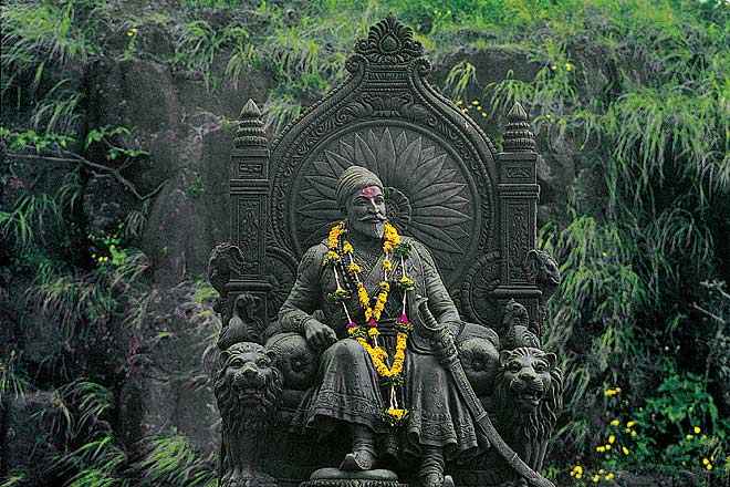 Raigad Fort Maharashtra Everything You Need To Know About Raigad Fort Tripoto Fort mangad is a survey fort which is situated in borwadi, an area near mashidwadi in mangaon, a taluka unsourced material may be challenged and removed.