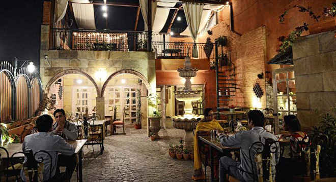 10 Best Restaurants Across India That Are Every Foodies Paradise Tripoto