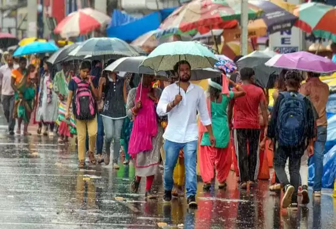 Photo of बरसात के मौसम में इन