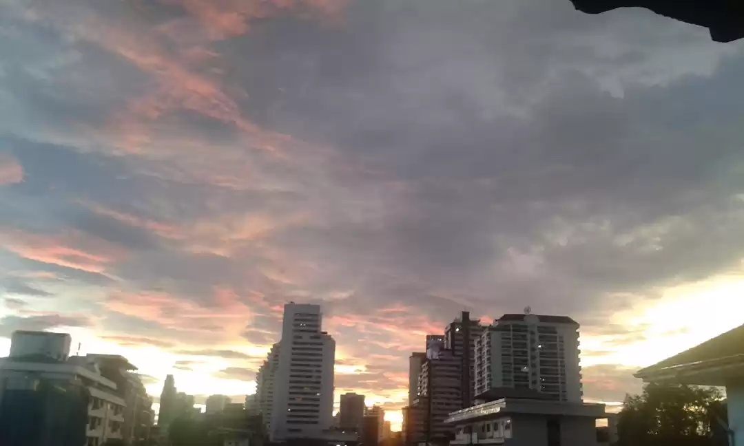 Photo of When Thai police cha