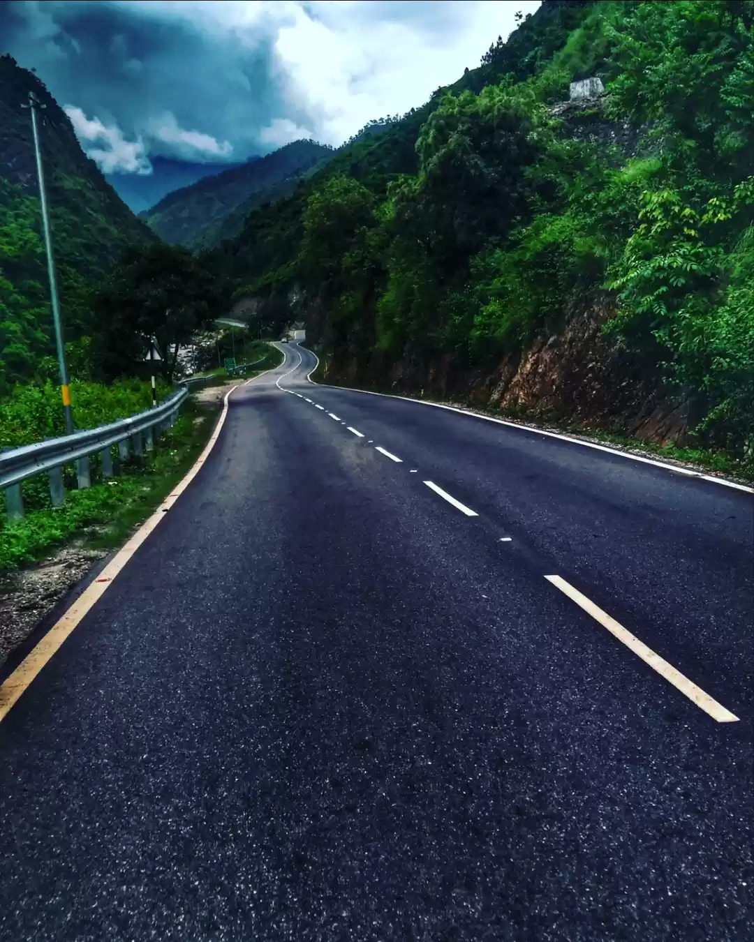 Photo of YE SIRF ROAD NAHI PA
