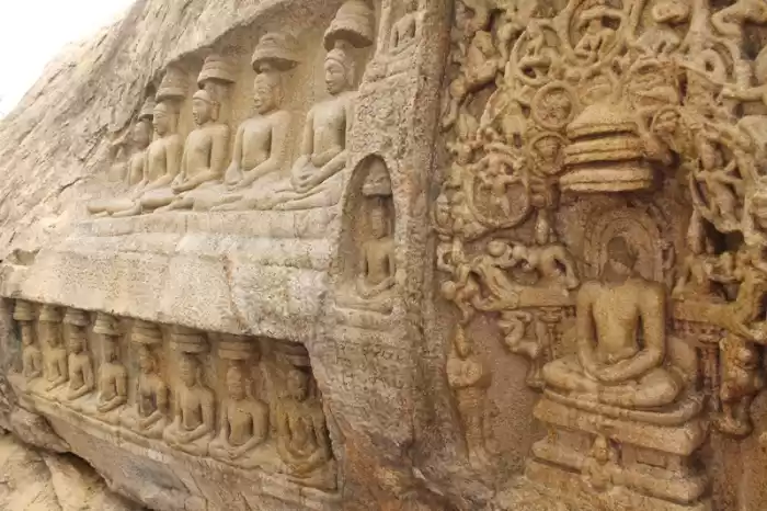 Photo of Seeking hidden sculp