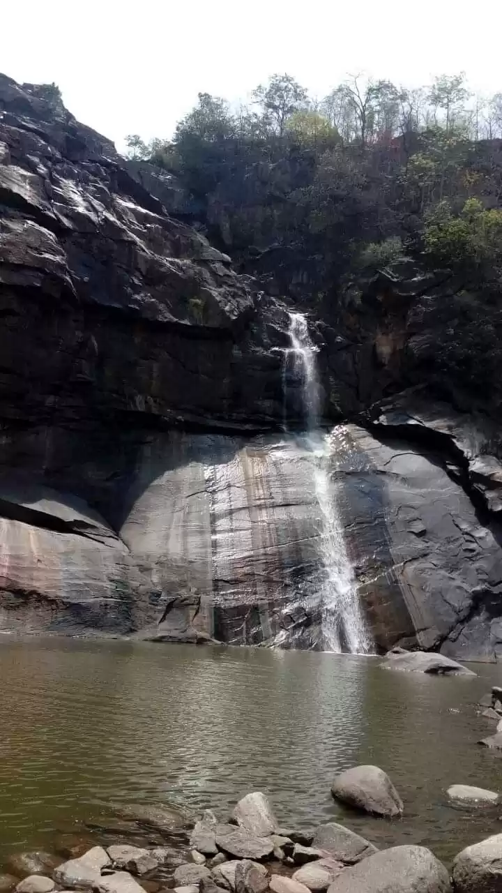 Photo of Hundru Waterfall - H