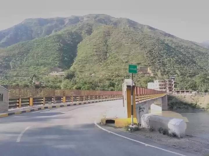 Photo of Bridge Over Satluj R