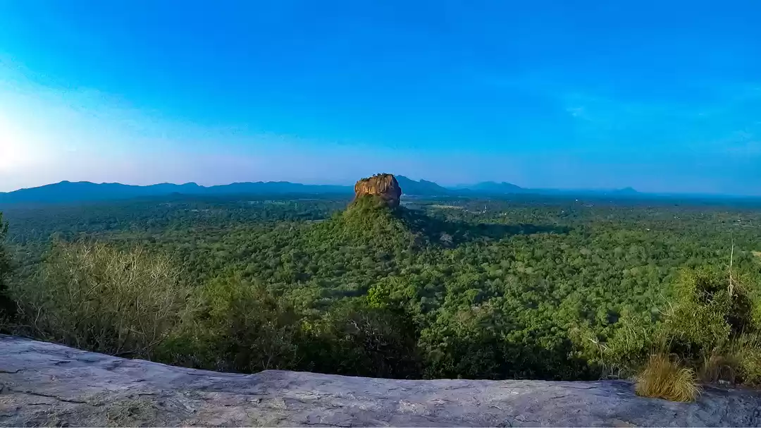 Photo of The Lion Rock in Sig