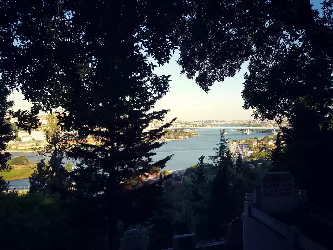 Photo of Very old tombs datin