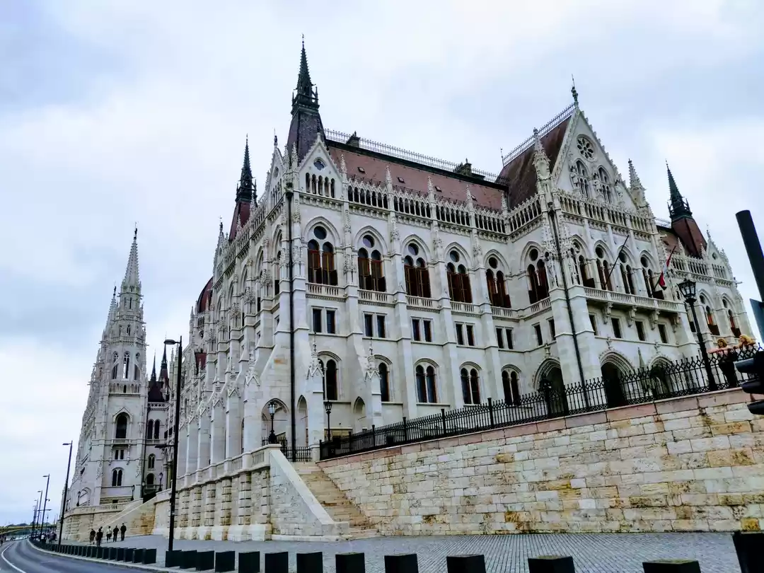 Photo of Budapest parliament