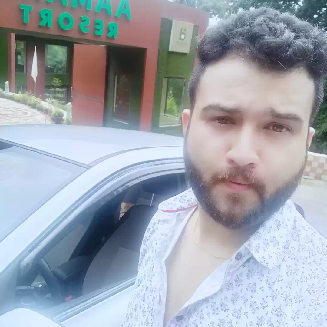 Photo of Nikhil Saluja