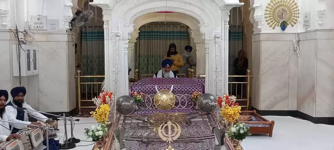 Photo of Inner view of Gurdwa