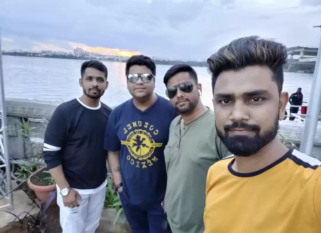 Photo of #SelfieWithAView #Tr