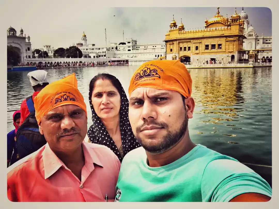 Photo of #MomDad #Goldentempl