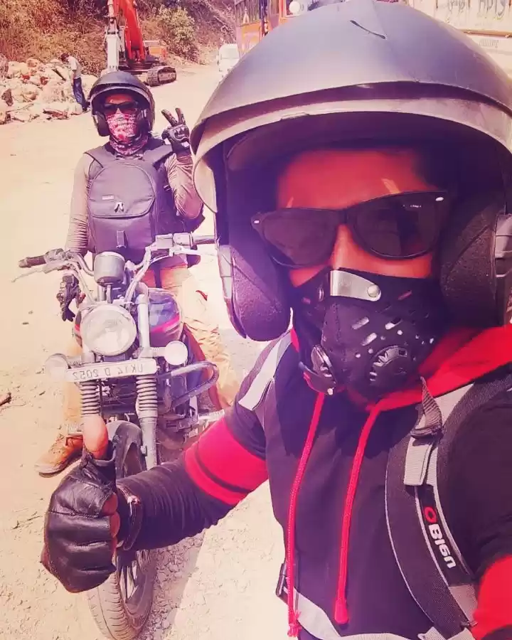 Photo of Travellers, Explorer