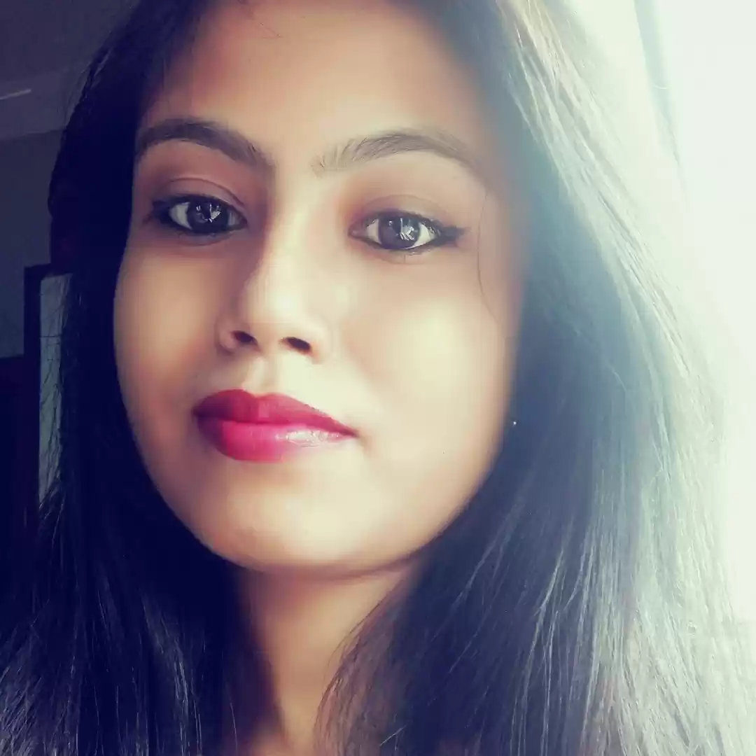 Photo of Lina Paul