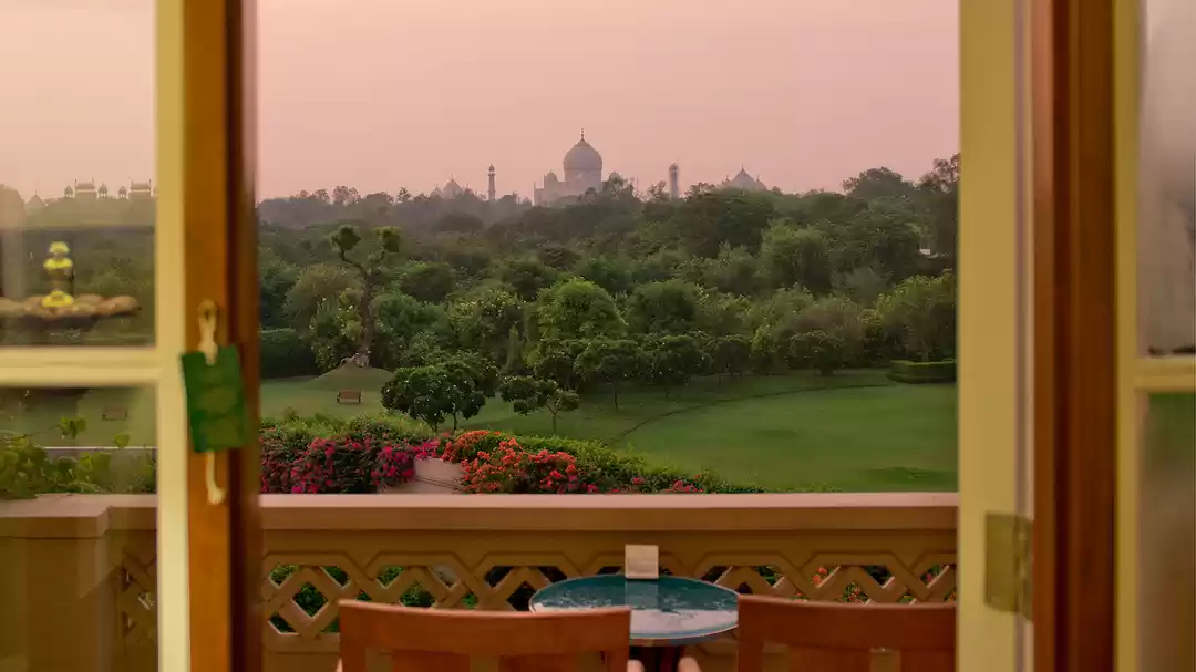 Photo of Taj Mahal Sunrise To