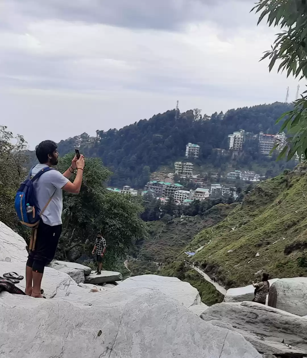 Photo of Bhagsu Nag Waterfall