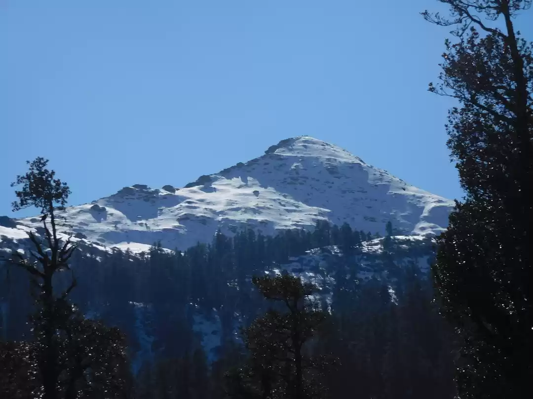 Photo of Mount Kedarkantha Su