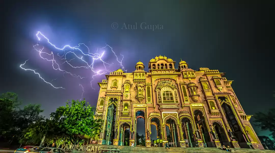 Photo of Lightning Chaser
