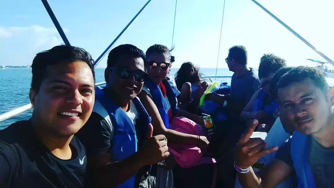 Photo of Swim with whale shar