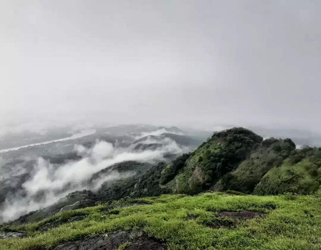 Photo of Why Monsoon Treks? W