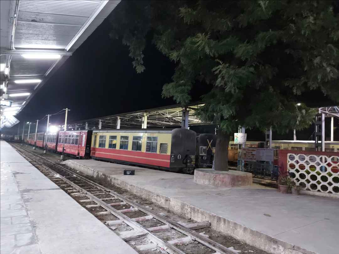 Best Way To Reach Queen Of Hills In Winters Board A Toy Train