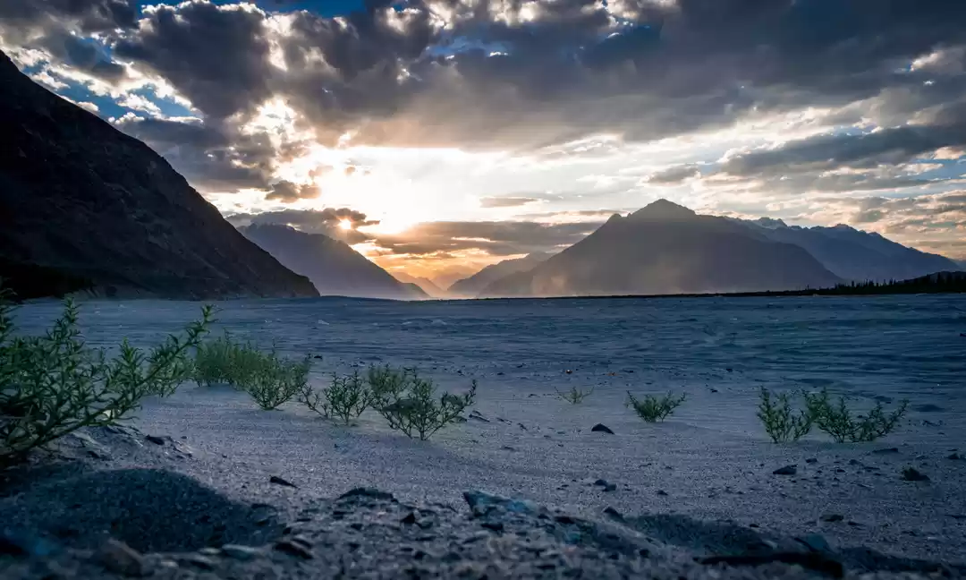 Photo of Hunder sand dunes , 