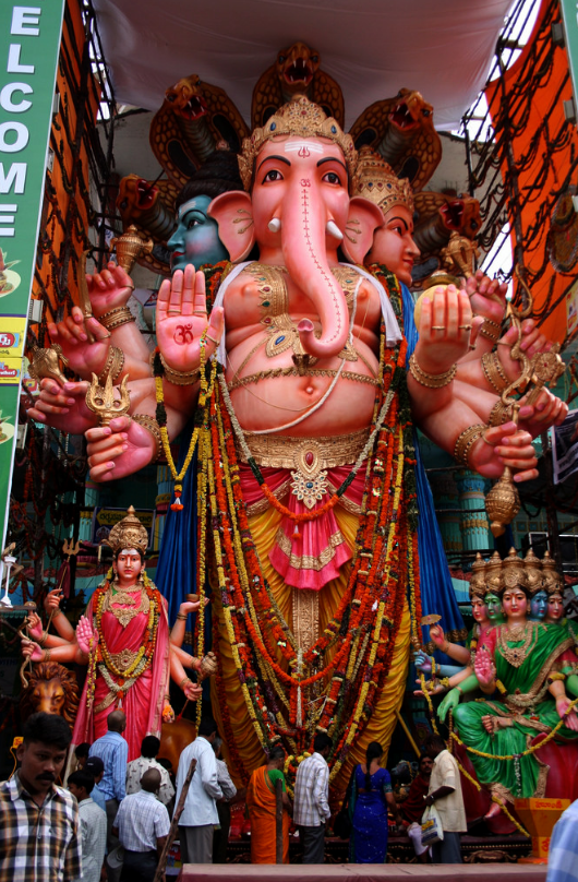 Ganesh Chaturthi 2019 Comprehensive Guide To Celebrate Ganesh Chaturthi In India Tripoto Every year thousands of people from even the remotest corners of the world come to pay their tributes.