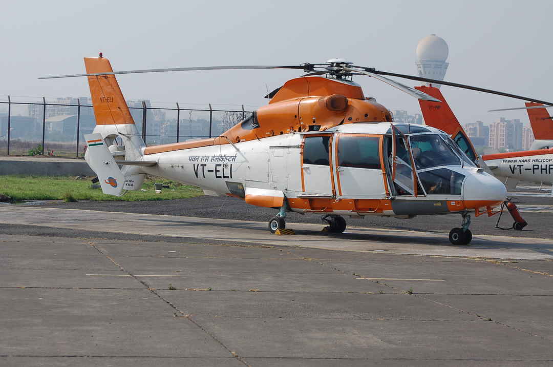 You Can Now Do Dilli Darshan In A Helicopter For Just 2500 Tripoto Fly high over delhi spending just rs 2000, rohini heliport. you can now do dilli darshan in a