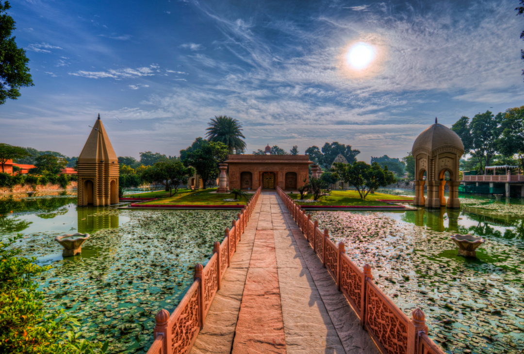 9 Tourist Places Near Delhi Within 300 Kms For A Quick Getaway Another unique getaway near delhi, mandawa is a charming touristy in the shekhawati region of rajasthan. 9 tourist places near delhi within 300