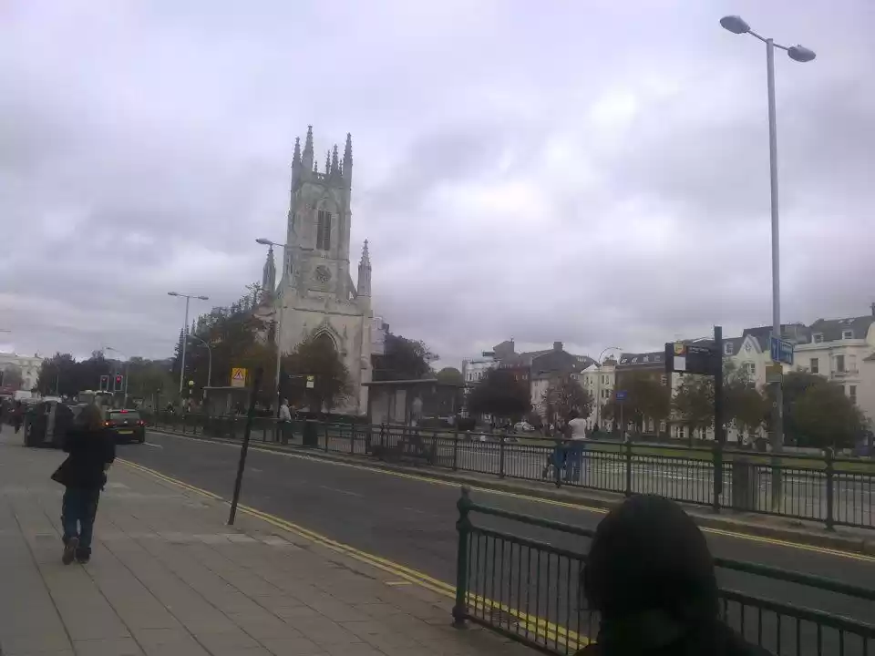 Photo of Brighton: She came, 