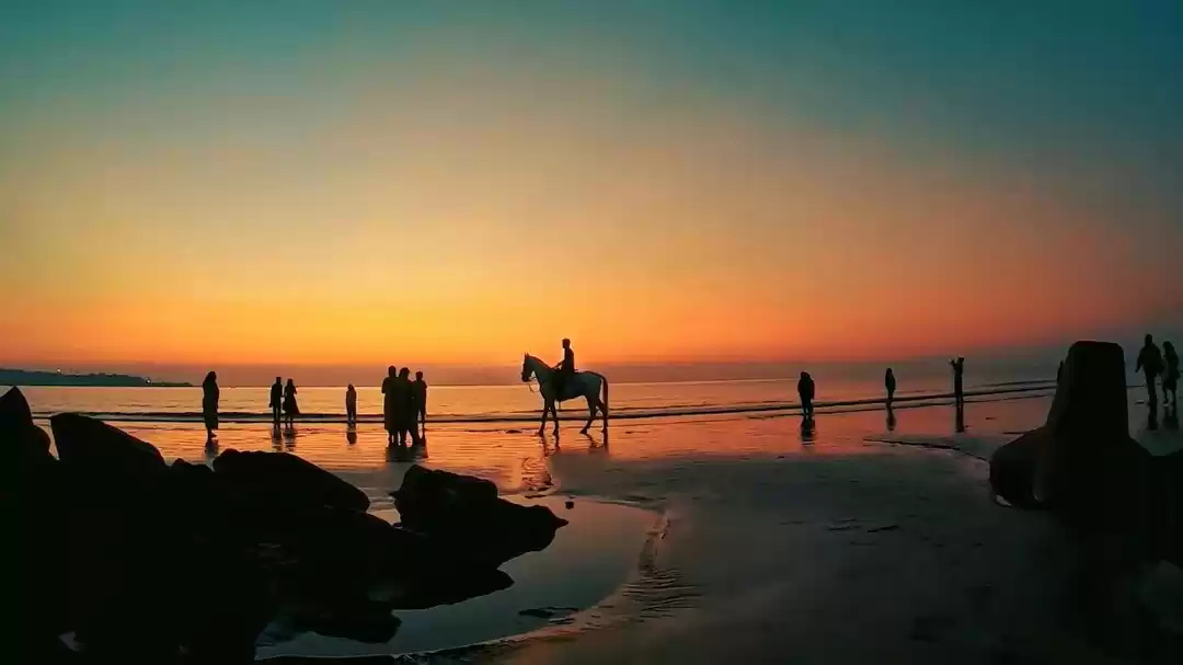 Photo of VERSOVA BEACH 