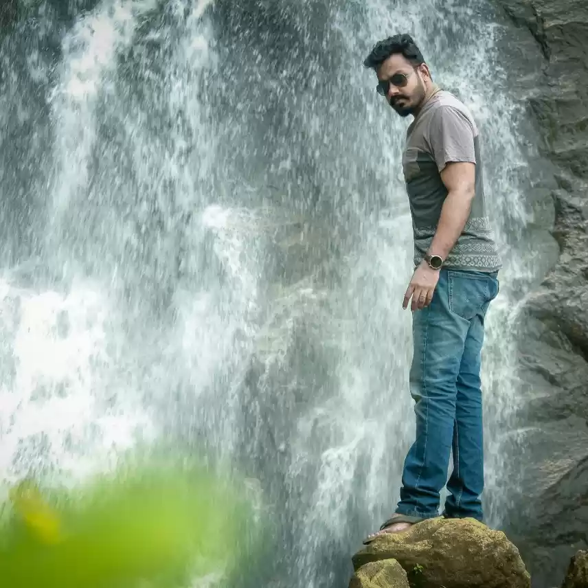 Photo of Dinu Vallivattath