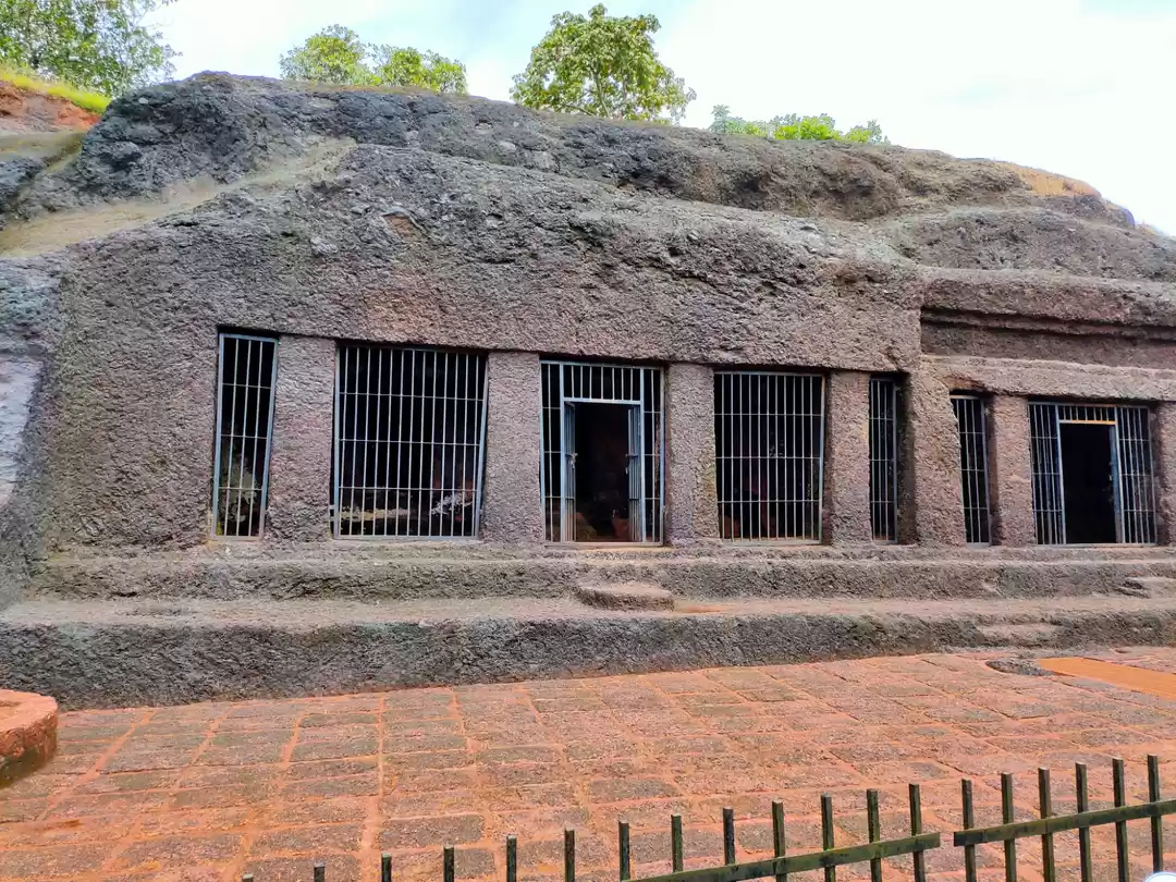 Photo of Arvalem Caves Goa e