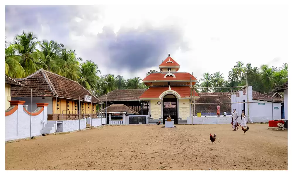 Photo of A 'Rooster Temple' I