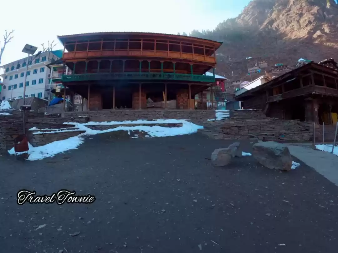 Photo of Malana Village; Anci