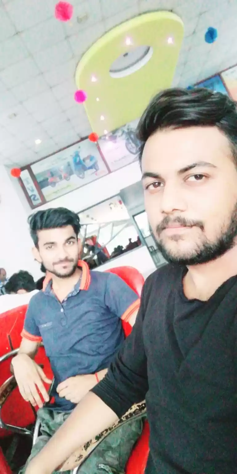 Photo of Vishesh Jain